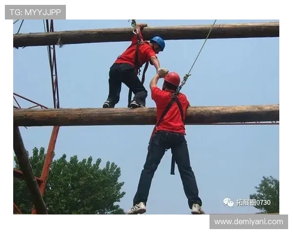 南京攀岩队心理素质提升之路：挑战自我与团队协作的完美结合