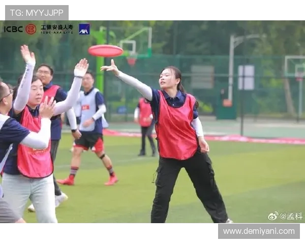 深圳飞盘队的拼搏之路极限运动会背后的奋斗与荣耀