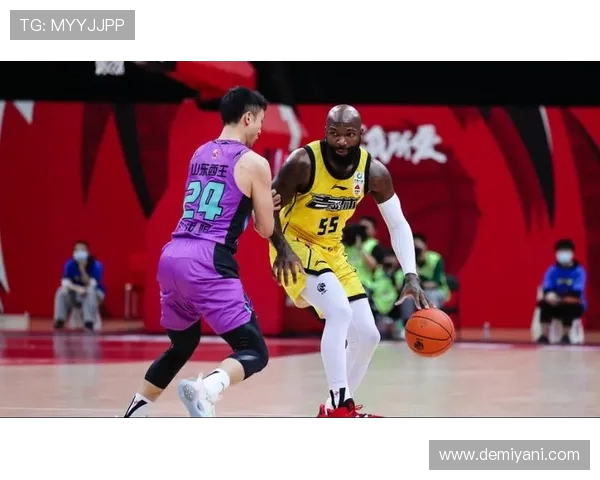 山东与新疆季后赛精彩回放全程回顾与分析