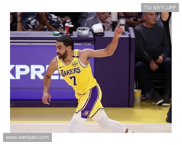 湖人对阵太阳季前赛精彩直播全程回顾与分析